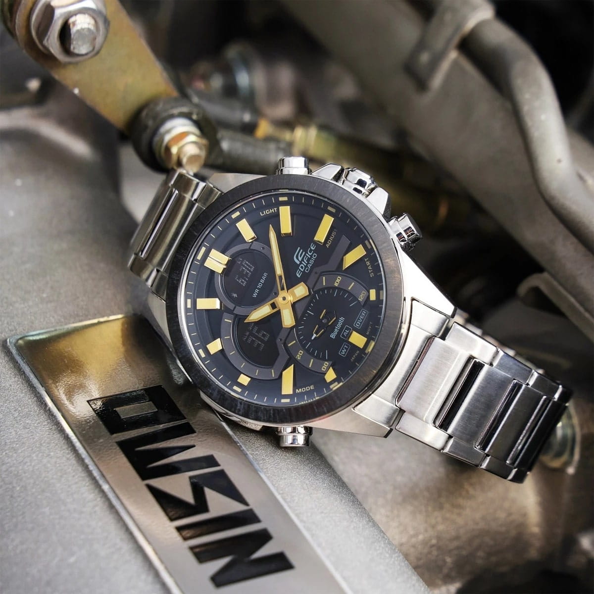 Casio Casio Edifice ECB-30DB-1A9 ECB, наручные мужские часы фото под углом