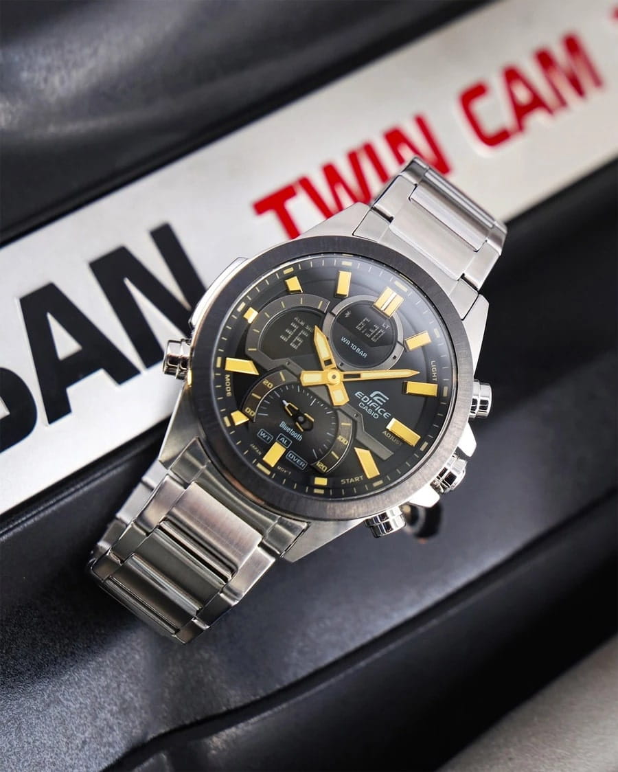 Casio Casio Edifice ECB-30DB-1A9, edifice япония мужские часы на браслете нержавеющая сталь боковой вид