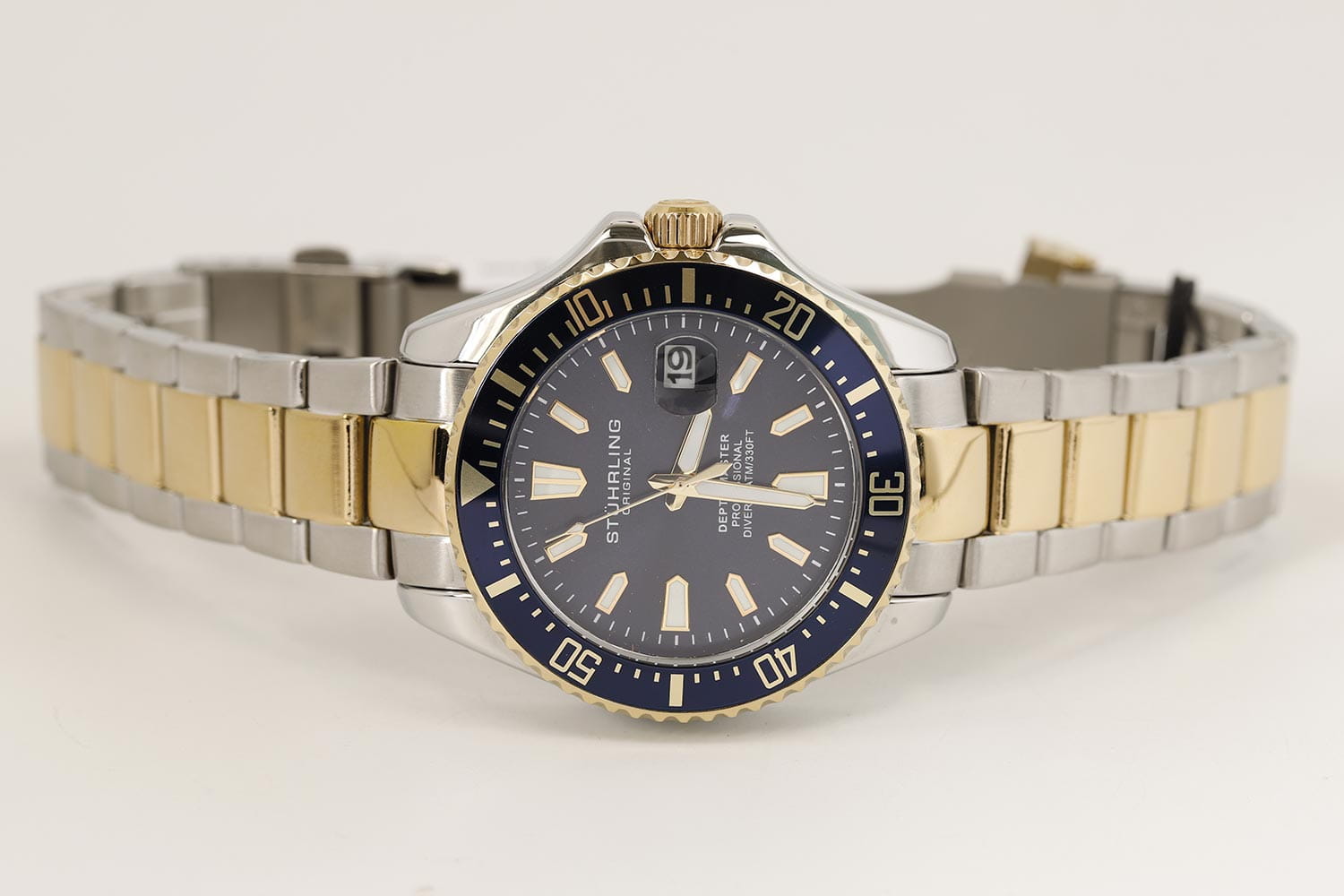 Stuhrling Stuhrling Aquadiver 3950A.5 кварцевые мужские часы часы крупный план синий циферблата