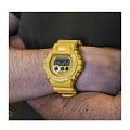 Casio Casio G-Shock GD-X6900HT-9ER электронные мужские часы часы, крупный план желтый циферблат
