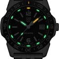 Luminox Luminox Pacific Diver XS.3122M  наручные мужские часы фото под углом.