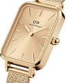 Daniel Wellington Daniel Wellington Quadro Pressed Unitone DW00100485  наручные женские часы фото под углом.